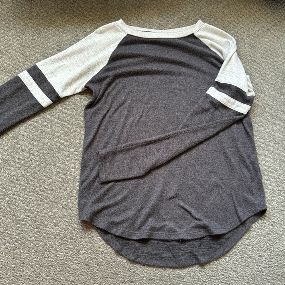 So long sleeved shirt